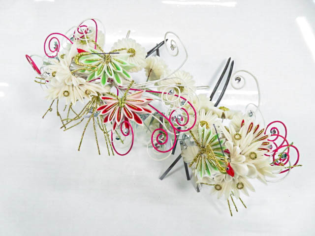 リサイクル　和装小物　簪　2本セット　つまみ細工　鶴と花